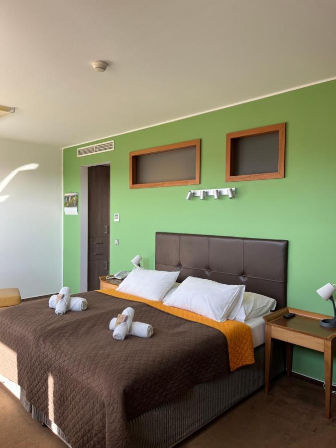 Hotel Beroun Golf Club Esterno foto