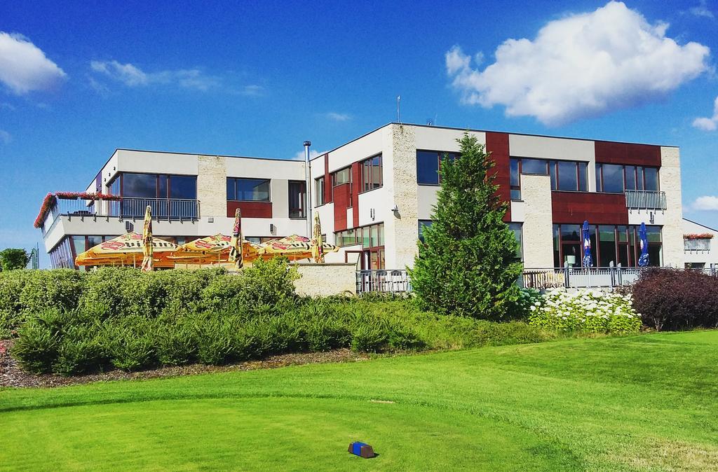 Hotel Beroun Golf Club Esterno foto