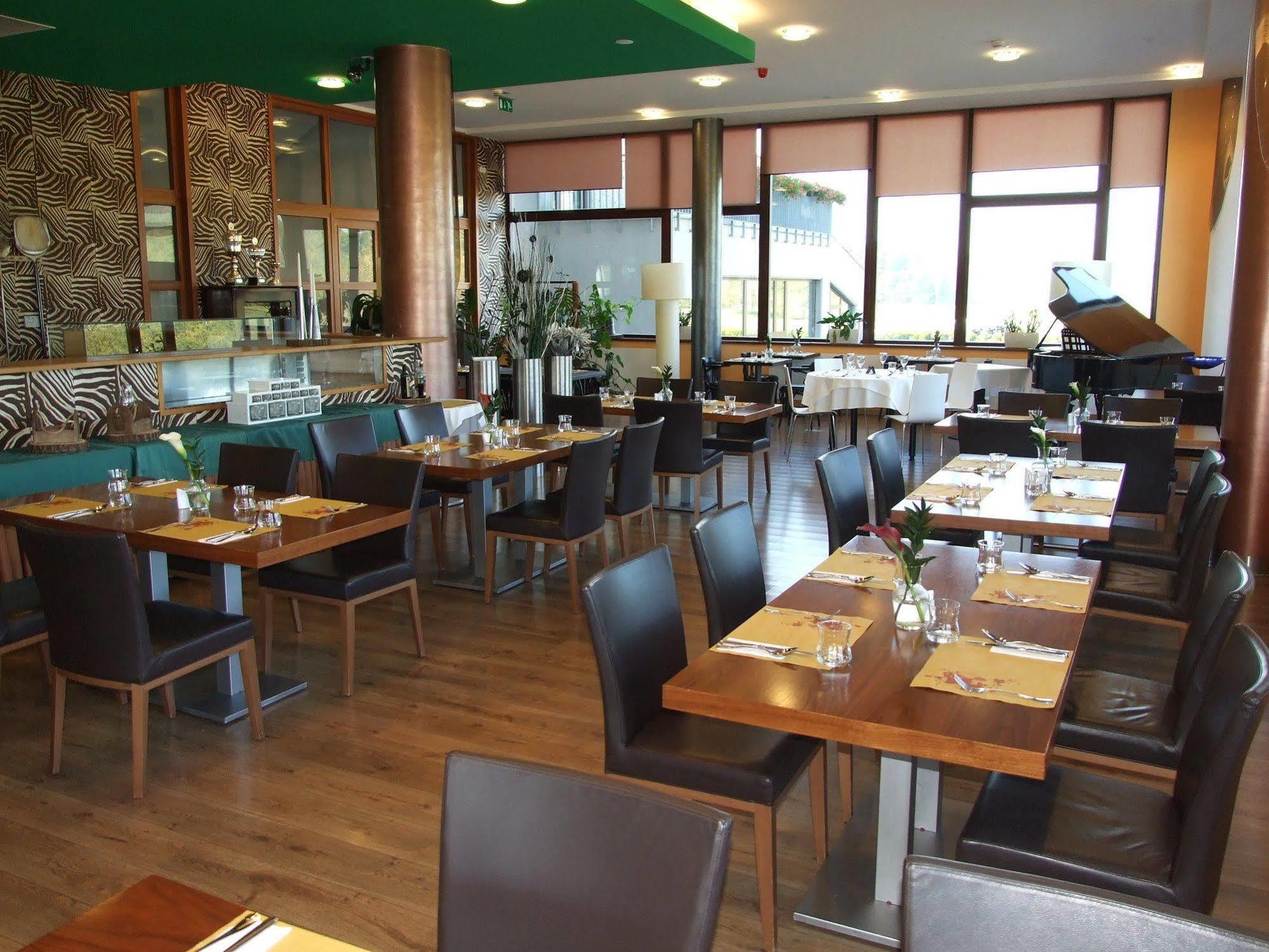 Hotel Beroun Golf Club Esterno foto
