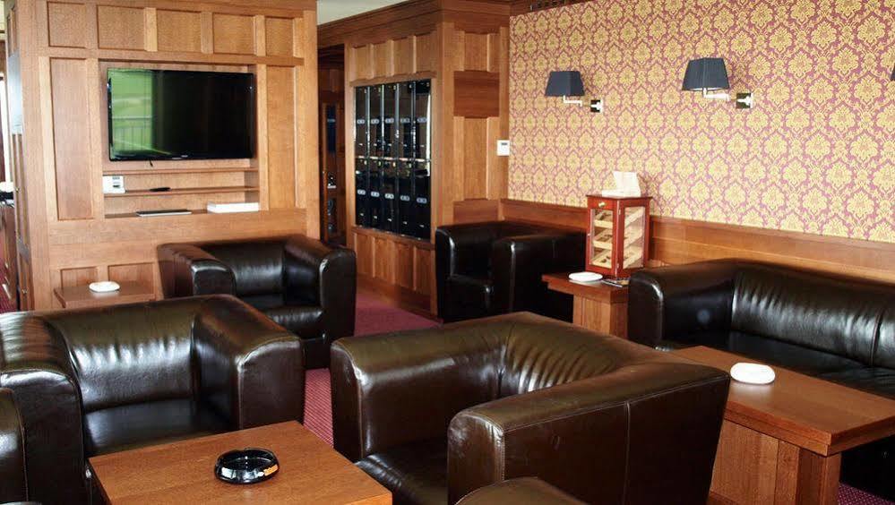 Hotel Beroun Golf Club Esterno foto