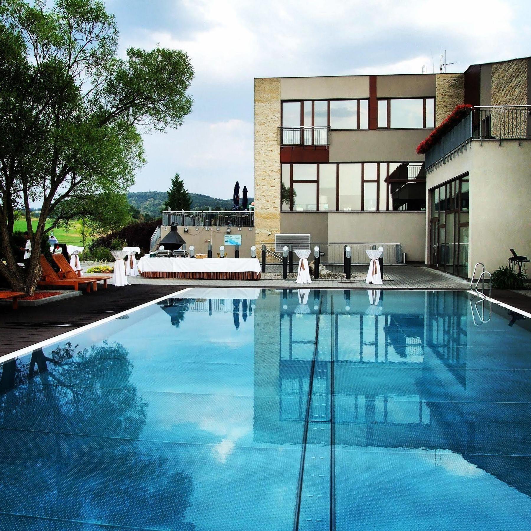 Hotel Beroun Golf Club Esterno foto