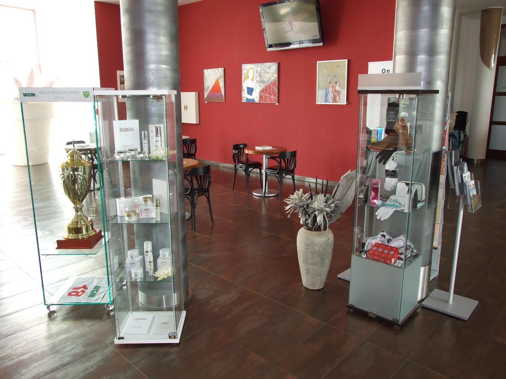 Hotel Beroun Golf Club Esterno foto