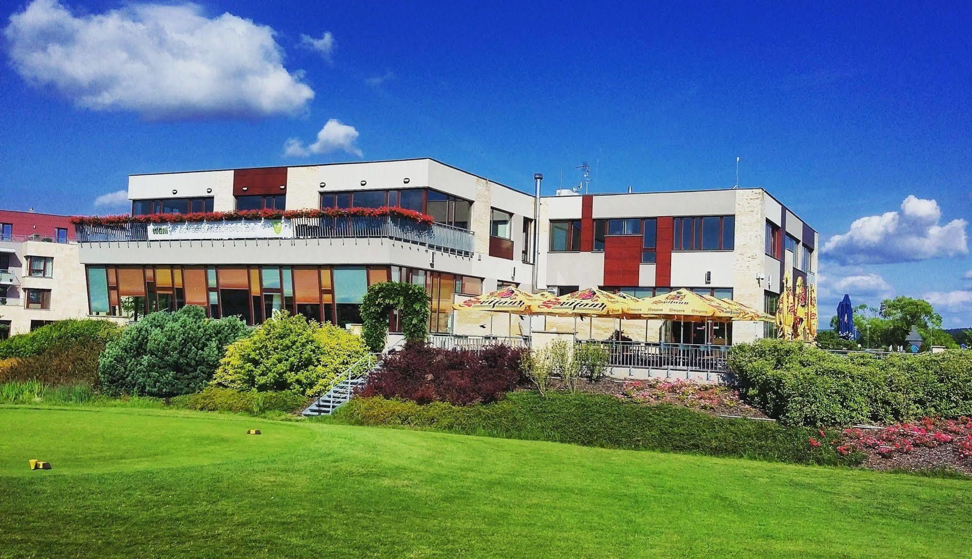 Hotel Beroun Golf Club Esterno foto